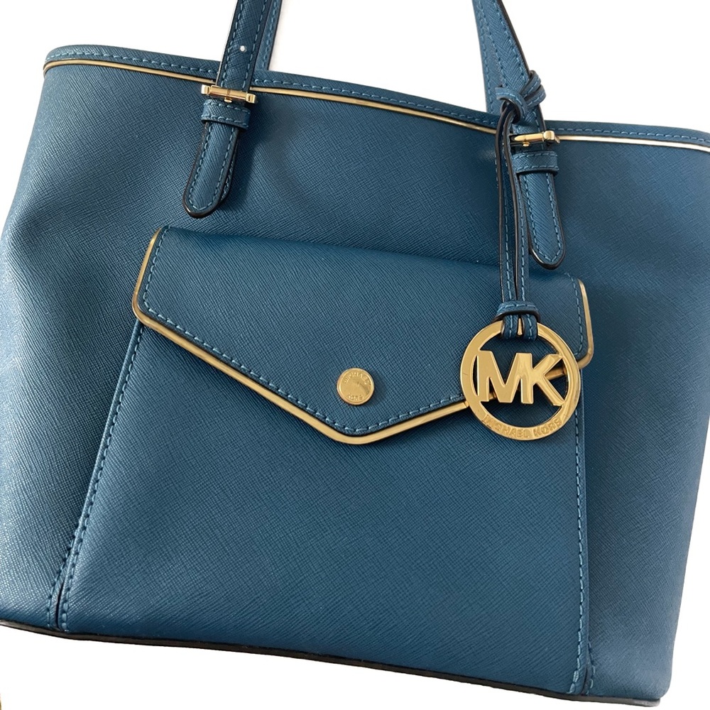 EUC Michael Kors Blue Jet Set Satchel